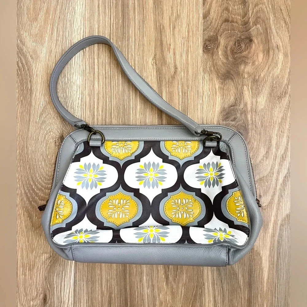 Petunia Pickle Bottom Marmalade Fondant Cake Cameo Clutch Purse Bag Women's Gray